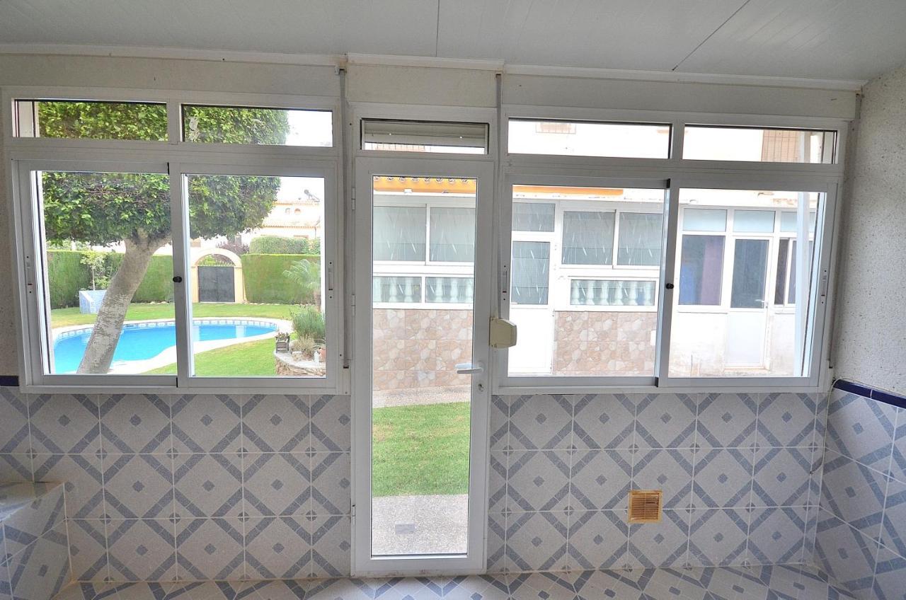 Villa Agradable Adosado Con Piscina, Duchas Hidromasaje Torrevieja Esterno foto