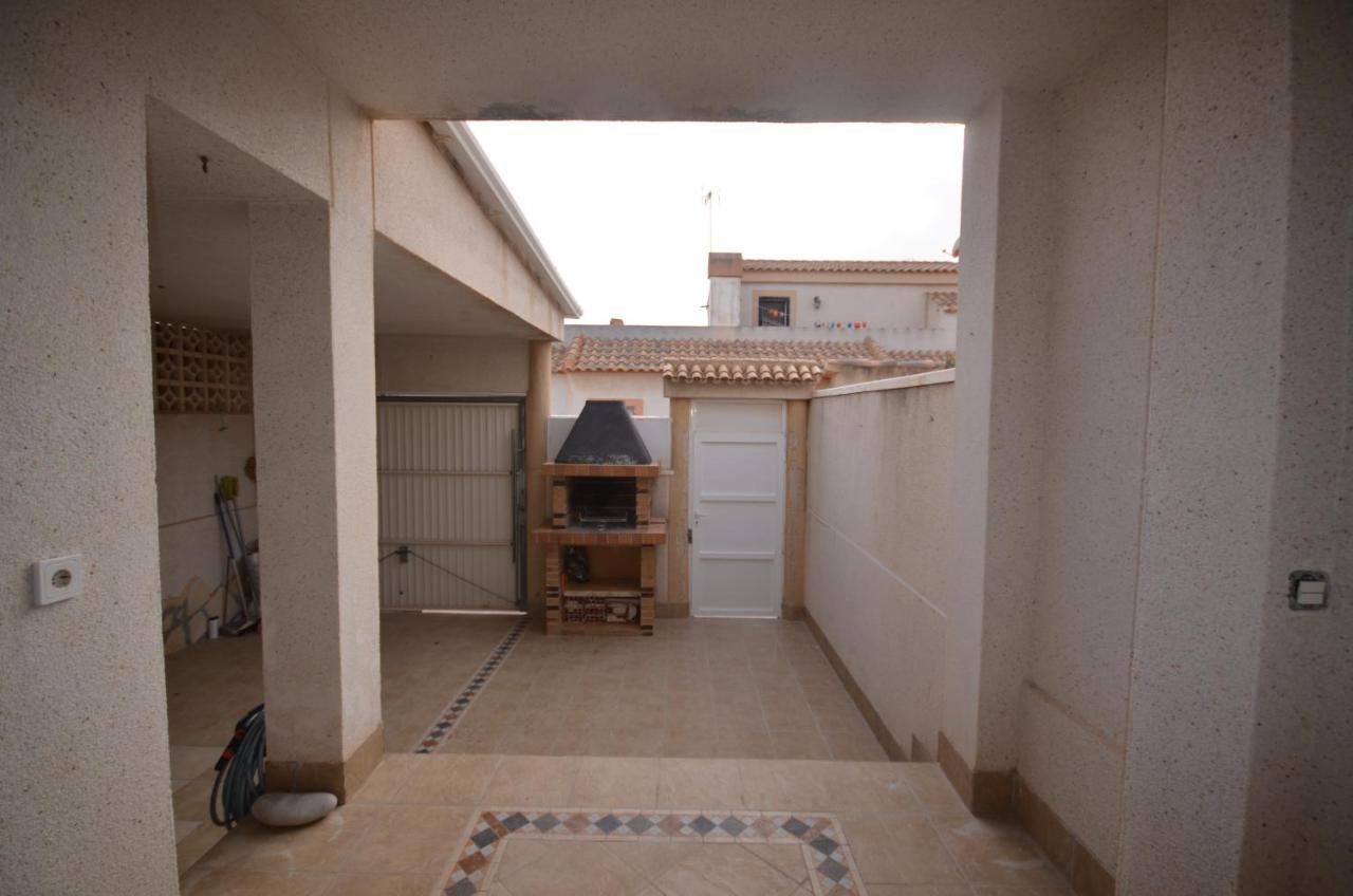 Villa Agradable Adosado Con Piscina, Duchas Hidromasaje Torrevieja Esterno foto