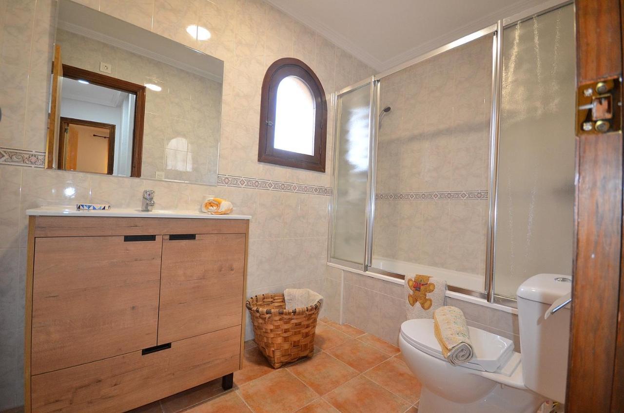 Villa Agradable Adosado Con Piscina, Duchas Hidromasaje Torrevieja Esterno foto