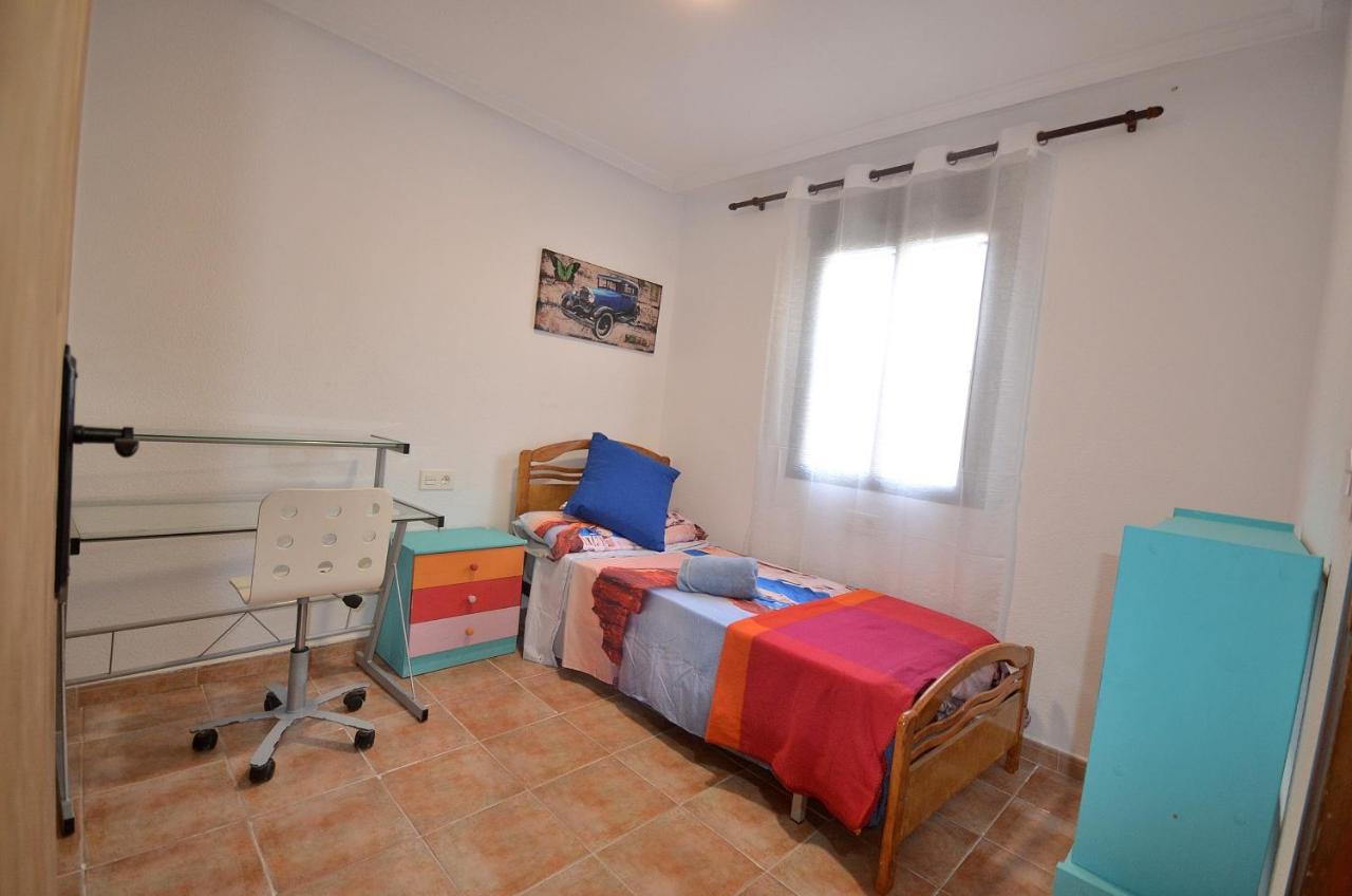 Villa Agradable Adosado Con Piscina, Duchas Hidromasaje Torrevieja Esterno foto