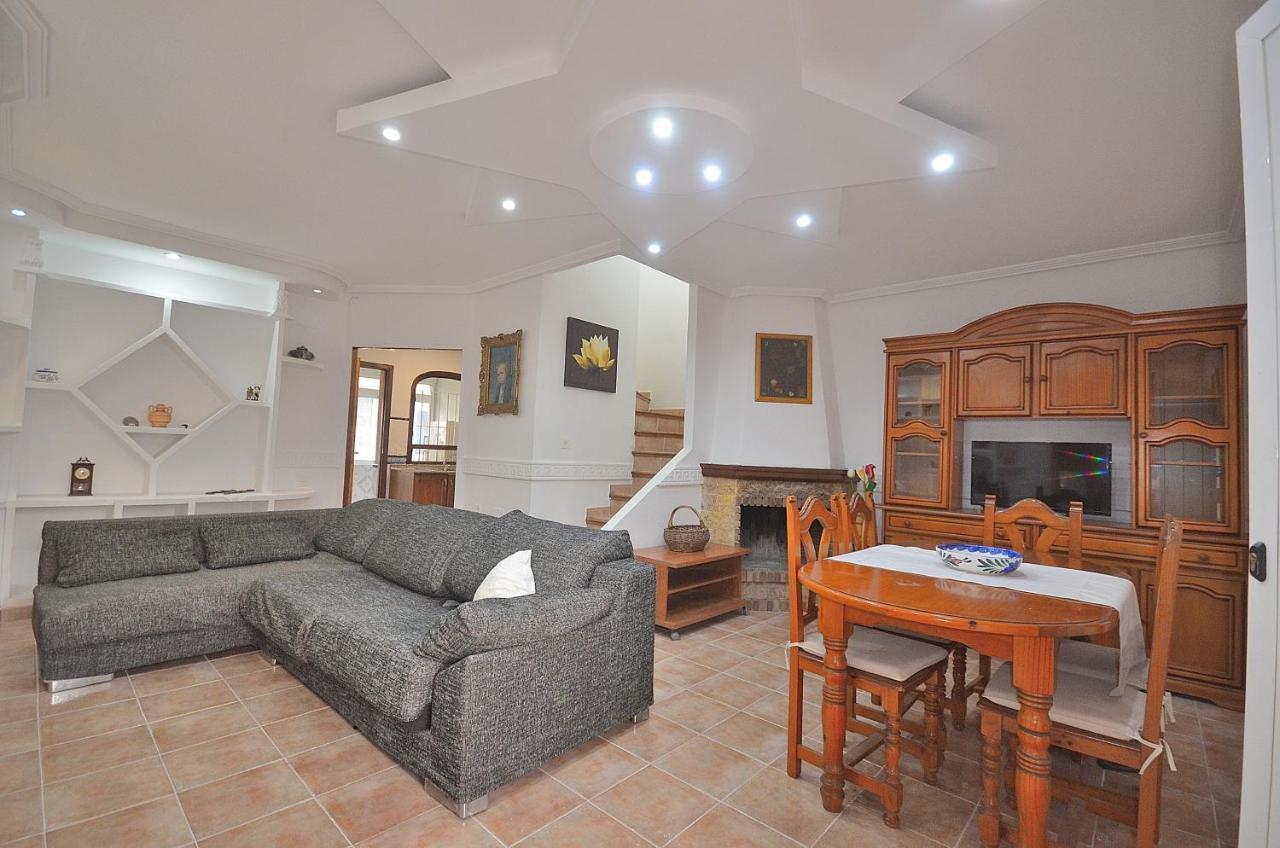Villa Agradable Adosado Con Piscina, Duchas Hidromasaje Torrevieja Esterno foto